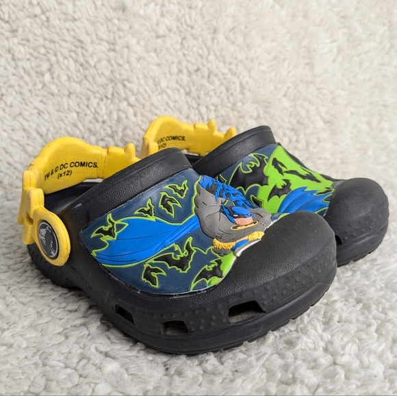 CROCS For Baby Batman Size 4-5 - Picture 2 of 6